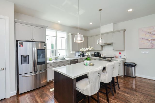 2812 Grand Fountains Drive G, Houston, TX 77054