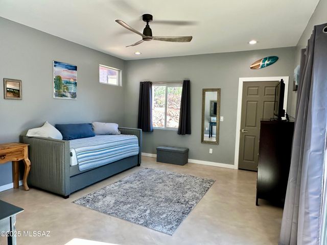 3720 E Esperero Canyon Place, Tucson, AZ 85718