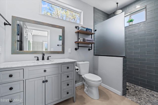 3720 E Esperero Canyon Place, Tucson, AZ 85718