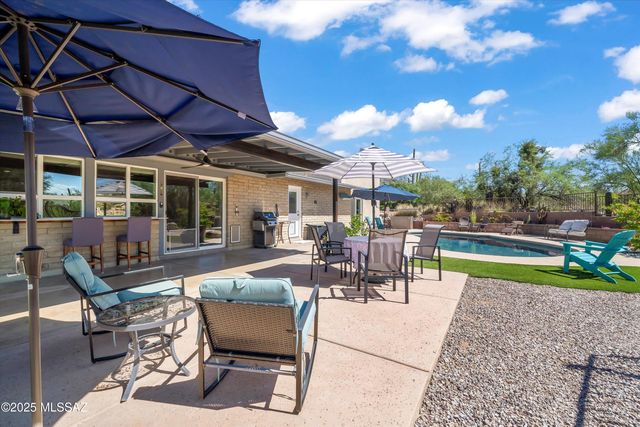 3720 E Esperero Canyon Place, Tucson, AZ 85718