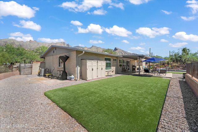 3720 E Esperero Canyon Place, Tucson, AZ 85718