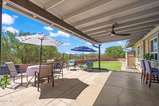 3720 E Esperero Canyon Place, Tucson, AZ 85718