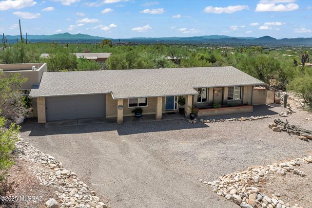 3720 E Esperero Canyon Place, Tucson, AZ 85718