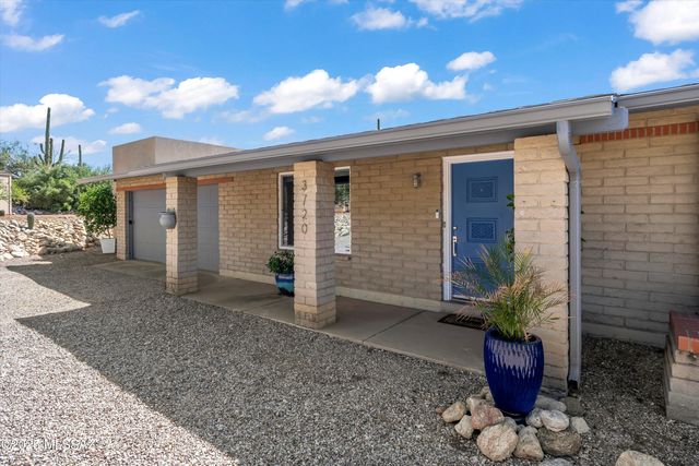 3720 E Esperero Canyon Place, Tucson, AZ 85718