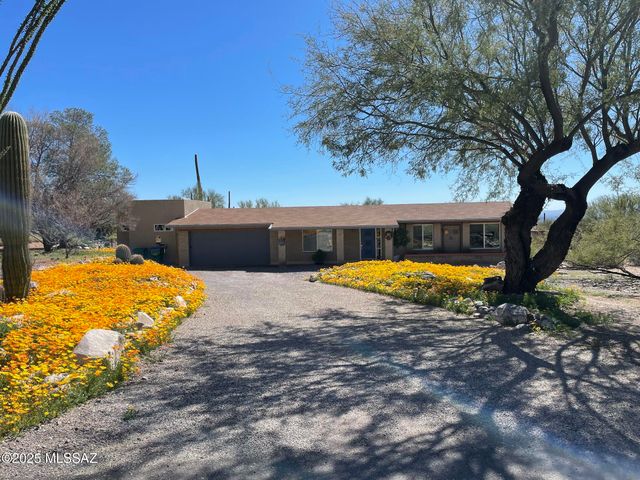 3720 E Esperero Canyon Place, Tucson, AZ 85718