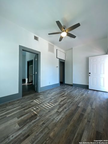 802 Montana St Apt 1, San Antonio, TX 78203