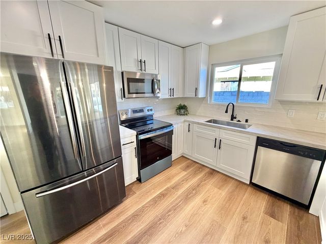 1505 FLAG Circle, Las Vegas, NV 89102