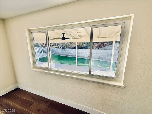 1505 FLAG Circle, Las Vegas, NV 89102