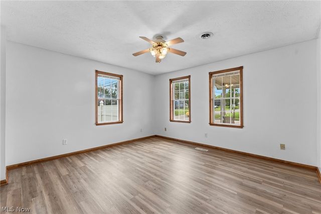 2906 Lincoln Way NW, Massillon, OH 44647