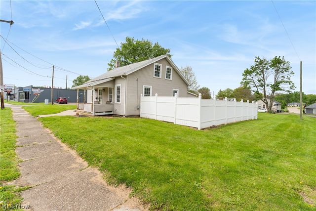 2906 Lincoln Way NW, Massillon, OH 44647