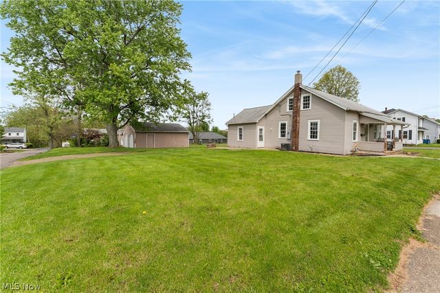 2906 Lincoln Way NW, Massillon, OH 44647