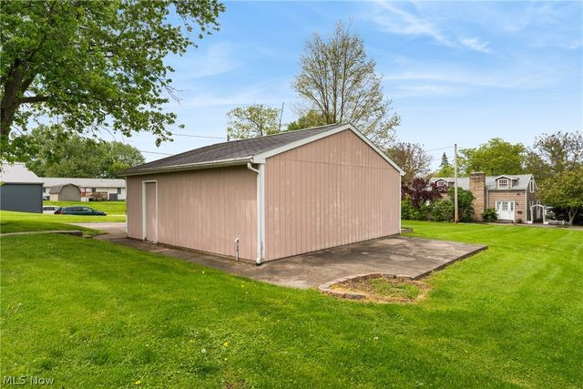 2906 Lincoln Way NW, Massillon, OH 44647