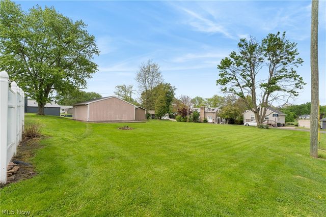 2906 Lincoln Way NW, Massillon, OH 44647