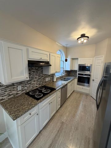 5515 Strack Road 121, Houston, TX 77069