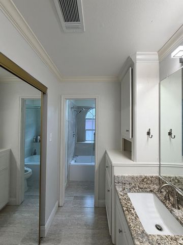 5515 Strack Road 121, Houston, TX 77069