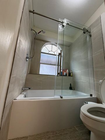 5515 Strack Road 121, Houston, TX 77069