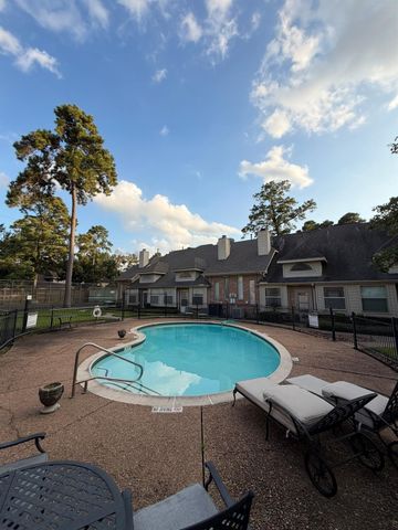 5515 Strack Road 121, Houston, TX 77069