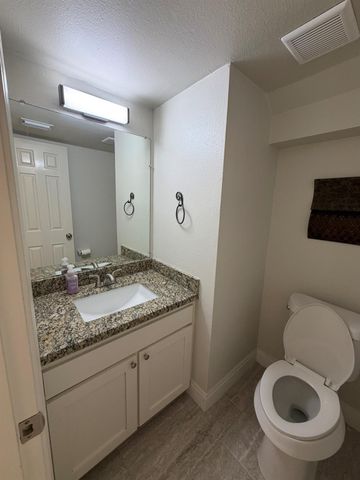 5515 Strack Road 121, Houston, TX 77069