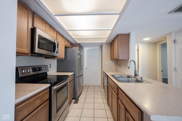 507 Conner Creek Drive, Fishers, IN 46038