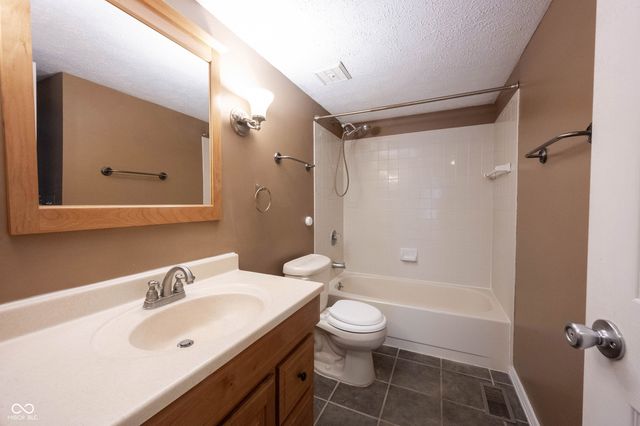 507 Conner Creek Drive, Fishers, IN 46038