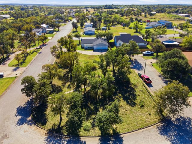 116 Cromeans Street, Jacksboro, TX 76458