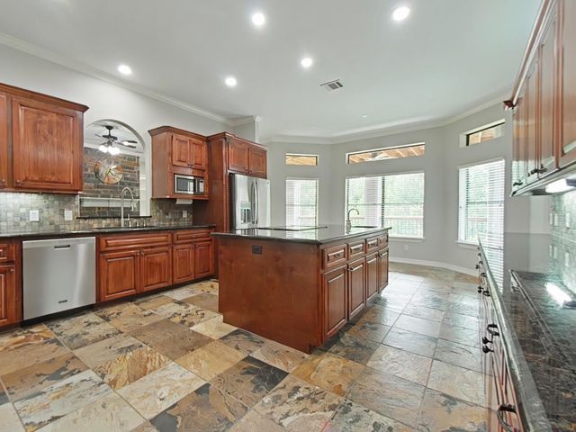 270 Lake Grove Drive, Coldspring, TX 77331