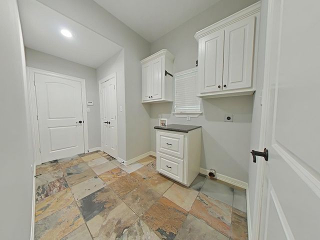 270 Lake Grove Drive, Coldspring, TX 77331