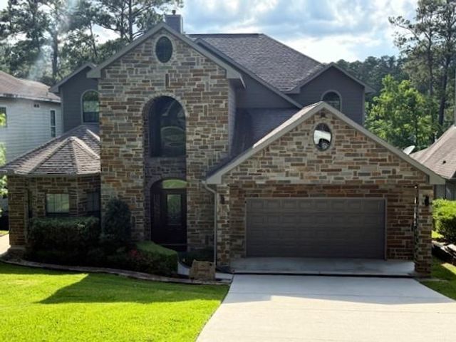 270 Lake Grove Drive, Coldspring, TX 77331