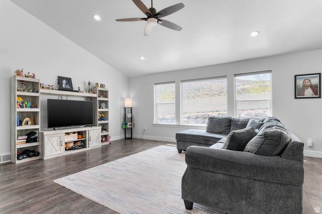 1367 W FORT ROCK DR, Saratoga Springs, UT 84045
