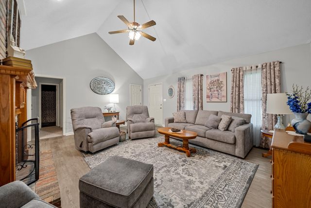 2262 Lock B Rd, N, Clarksville, TN 37043