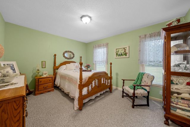 2262 Lock B Rd, N, Clarksville, TN 37043