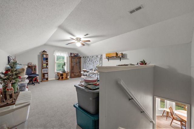 2262 Lock B Rd, N, Clarksville, TN 37043