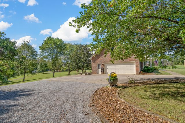 2262 Lock B Rd, N, Clarksville, TN 37043