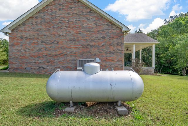 2262 Lock B Rd, N, Clarksville, TN 37043