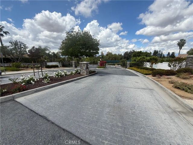 1125 Pamplona, Riverside, CA 92508