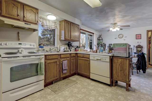 601 E FOREST STREET, Black Creek, WI 54106