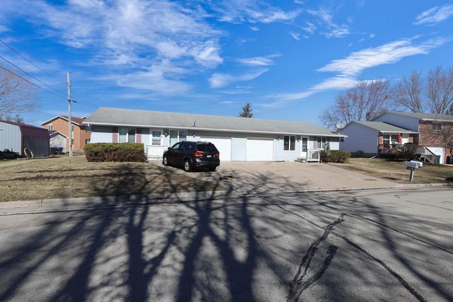 601 E FOREST STREET, Black Creek, WI 54106