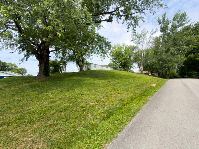 121 Anderson Drive, Somerset, KY 42503