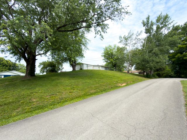 121 Anderson Drive, Somerset, KY 42503