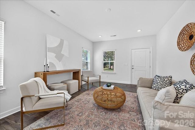 2028 Mandarin Boulevard, Charlotte, NC 28205