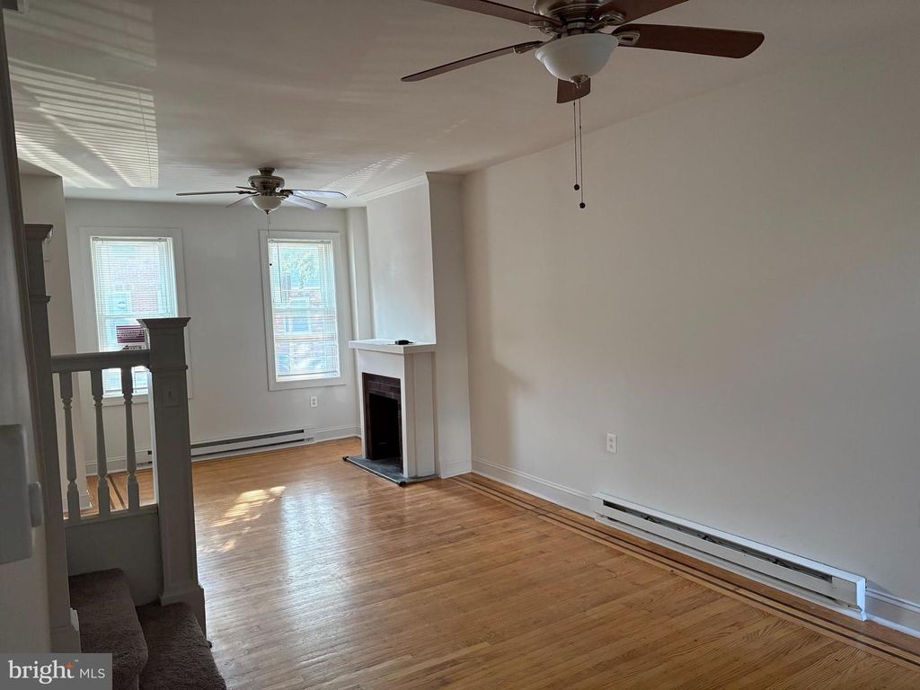 2333 E HUNTINGDON ST, PHILADELPHIA, PA 19125 — photo 3