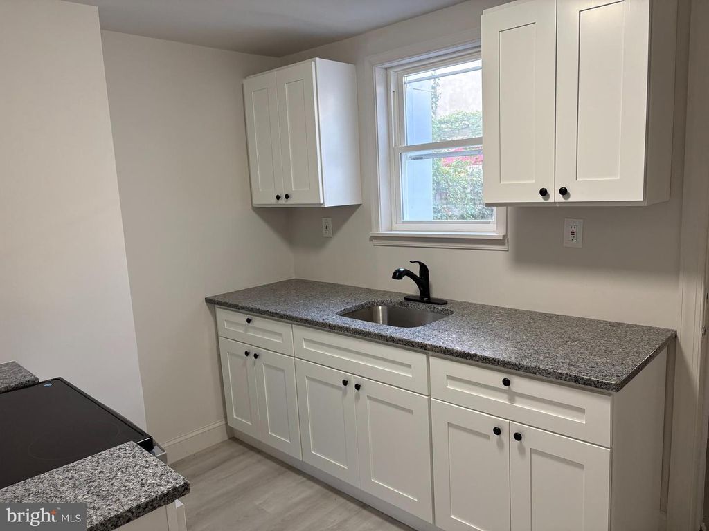 2333 E HUNTINGDON ST, PHILADELPHIA, PA 19125 — photo 5