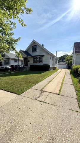 5076 N 47th STREET, Milwaukee, WI 53218