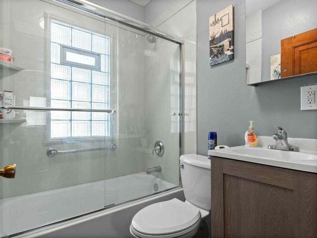 5076 N 47th STREET, Milwaukee, WI 53218