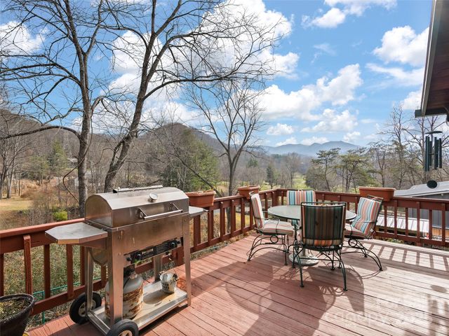 790 Country Club Drive, Canton, NC 28716