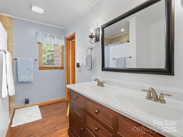 790 Country Club Drive, Canton, NC 28716