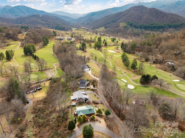 790 Country Club Drive, Canton, NC 28716