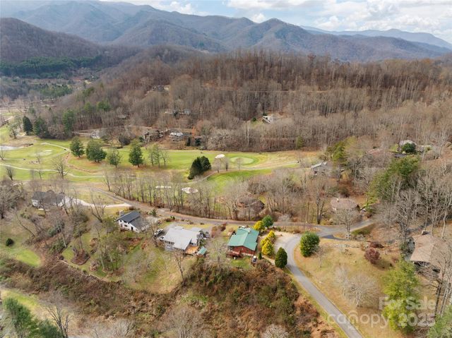790 Country Club Drive, Canton, NC 28716