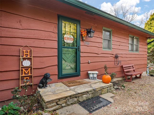 790 Country Club Drive, Canton, NC 28716