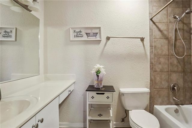 105 N River Drive C, Atlanta, GA 30350